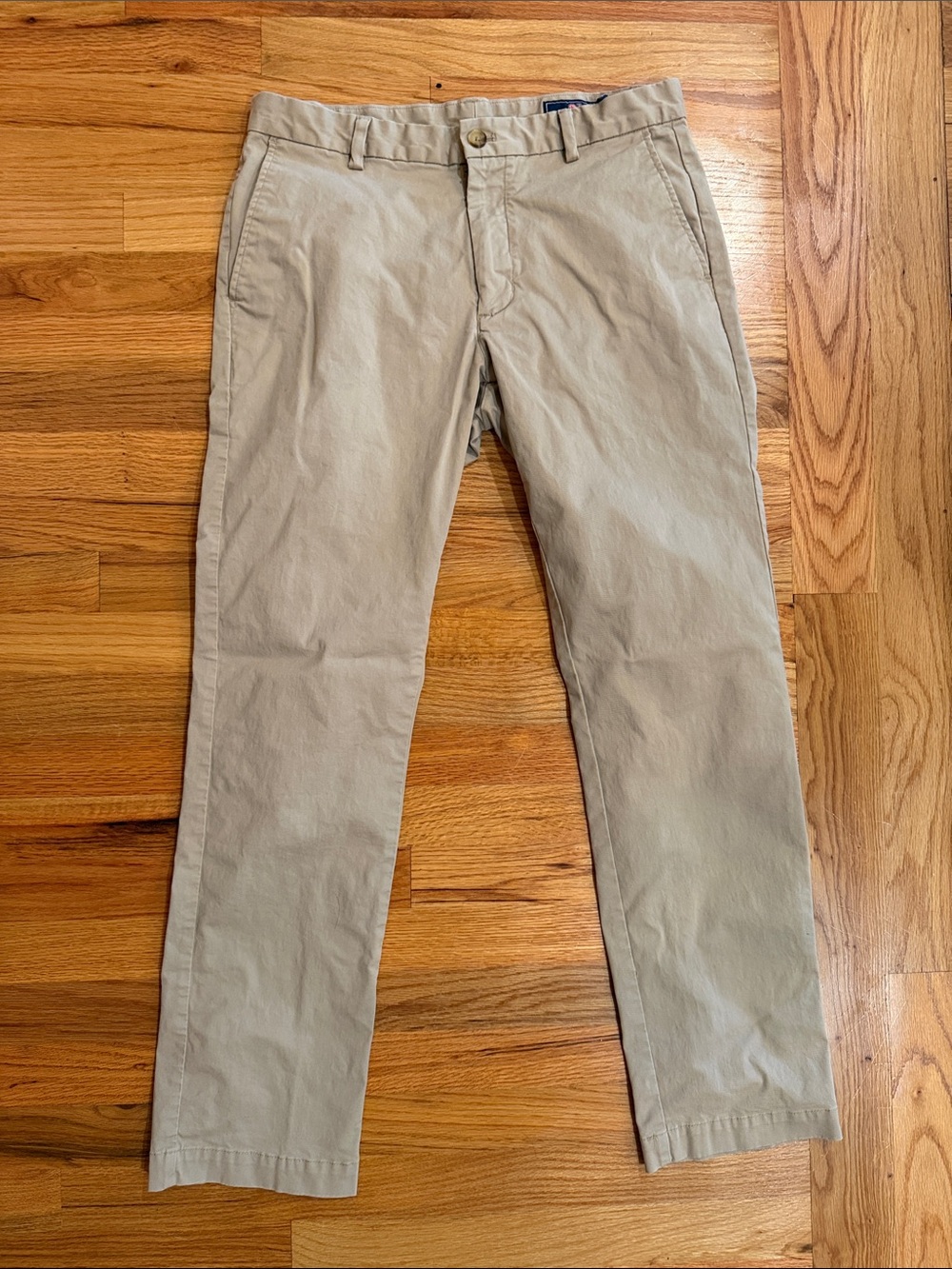 Vineyard Vines Beige  straight fit  Chino Pants size 33x32